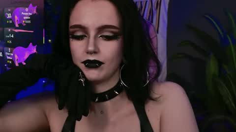 Your Mistress Bella online show from May 2026 10:58:01 PM