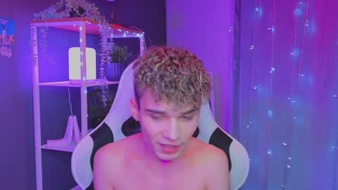 Snapshot of boicute chatting on February 2025 12:47:02 AM ALEXPVT IS OPEN online show from February 2025 12:47:02 AM