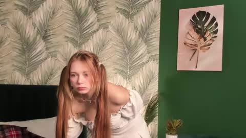 Kira online show from November 2025 03:30:02 AM