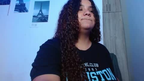Snapshot of bombom__hot chatting on August 2026 03:08:02 AM Andrea online show from August 2026 03:08:02 AM