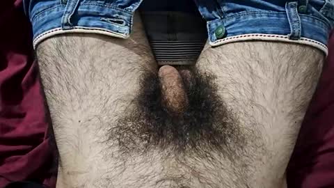 Im Bom - Tip if You Liked my Hairy Body - Private Show is Open - Read more about me in the bio below online show from April 2026 07:52:01 AM