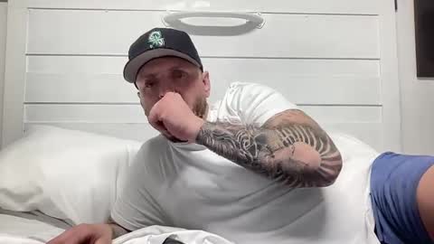 Snapshot of boner4you1994 chatting on October 2025 09:18:02 AM boner4you1994 online show from October 2025 09:18:02 AM