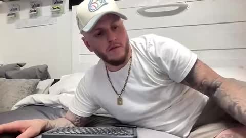 Snapshot of boner4you1994 chatting on October 2025 11:25:02 PM boner4you1994 online show from October 2025 11:25:02 PM