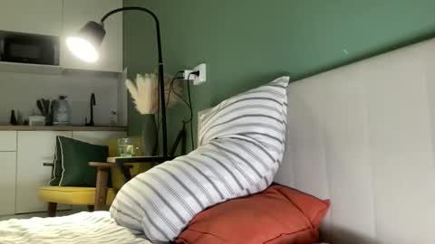 Mary 3 live time content 18   online show from November 2025 07:57:02 PM