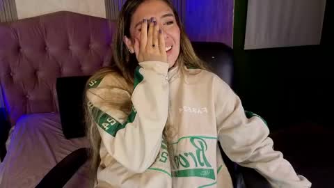 bonnali_lune online show from May 2026 04:39:02 AM