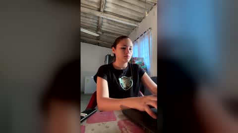 Snapshot of bonni_bluee chatting on February 2026 11:52:01 AM Bonnie online show from February 2026 11:52:01 AM