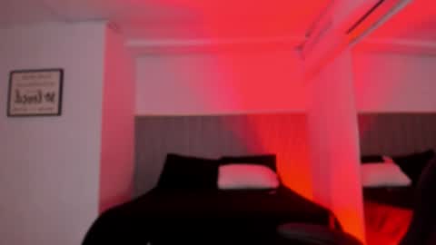 Bonnie  online show from November 2025 11:21:01 AM