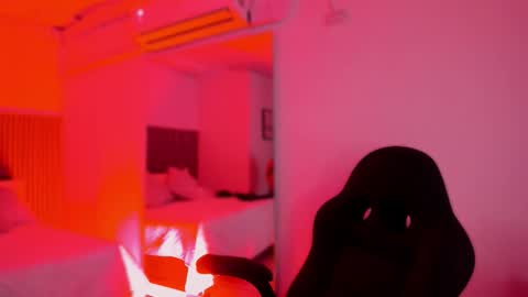 Bonnie  online show from January 2026 11:37:01 AM