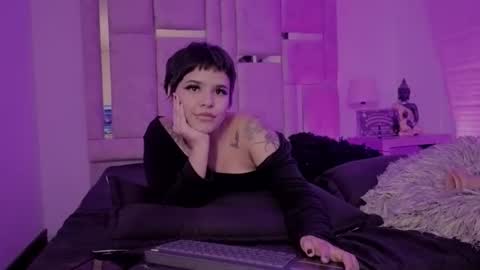 Bonnie Anderson  online show from June 2026 01:28:02 AM