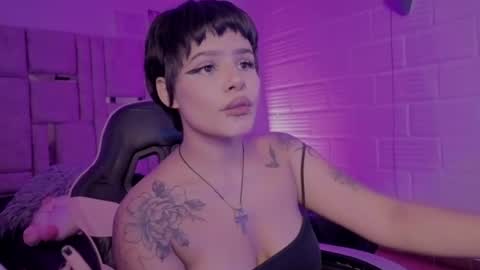 Bonnie Anderson  online show from June 2026 09:05:02 PM