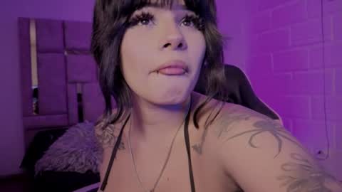 Bonnie Anderson  online show from June 2026 09:03:02 PM