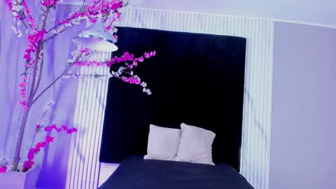 bonnie blue cr online show from October 2025 03:53:02 AM