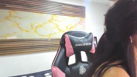 becky online show from October 2025 07:05:02 PM