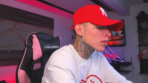 Snapshot of bonnie_bu chatting on November 2025 07:46:02 PM becky online show from November 2025 07:46:02 PM