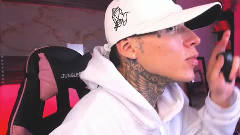 Snapshot of bonnie_bu chatting on January 2026 12:48:01 AM becky online show from January 2026 12:48:01 AM