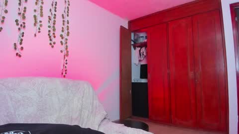 Snapshot of bonnie_moon_ chatting on January 2025 11:21:02 PM Bonnie Help me reach 500 likes online show from January 2025 11:21:02 PM