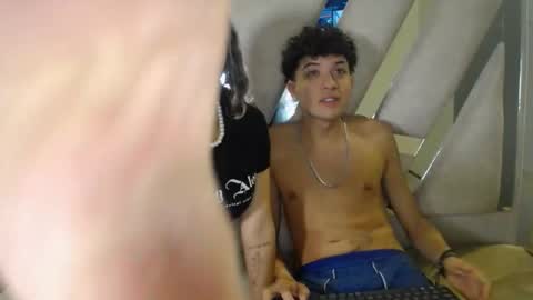 bonnieandclydecf online show from December 2025 03:30:01 PM