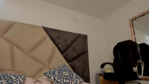   online show from November 2025 12:00:01 AM