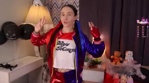 Snapshot of bonniedry chatting on November 2025 12:56:01 AM Emma online show from November 2025 12:56:01 AM