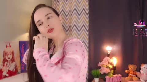 Snapshot of bonniedry chatting on November 2025 01:05:01 AM Emma online show from November 2025 01:05:01 AM