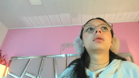 Bonnie  online show from May 2026 01:39:02 PM