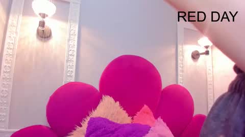 Bonnie online show from October 2025 02:18:01 PM