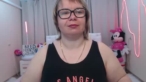 bonnnyboobsy online show from May 2026 06:35:02 PM