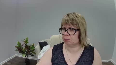 bonnnyboobsy online show from July 2026 09:28:02 PM