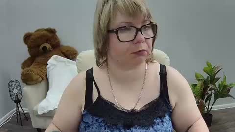 bonnnyboobsy online show from July 2026 06:26:01 PM