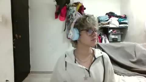 bonny_cum online show from February 2026 07:13:01 AM