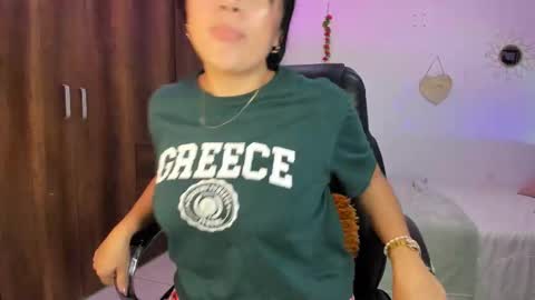 Snapshot of bonny_greylm chatting on January 2026 01:53:02 AM sofia online show from January 2026 01:53:02 AM