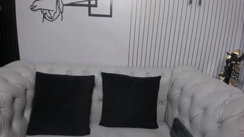 Snapshot of bonny_petite chatting on February 2026 11:18:01 AM Vicky online show from February 2026 11:18:01 AM