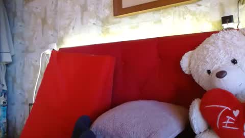 Queen Bon Vivantt online show from February 2025 09:04:02 PM