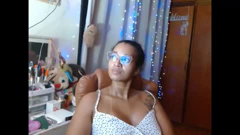 Queen Bon Vivantt online show from February 2025 01:24:01 AM