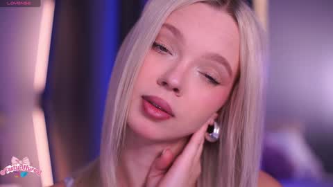 Alina online show from March 2026 07:58:02 AM