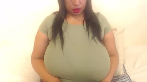 boobyqueen online show from November 2025 04:56:01 AM