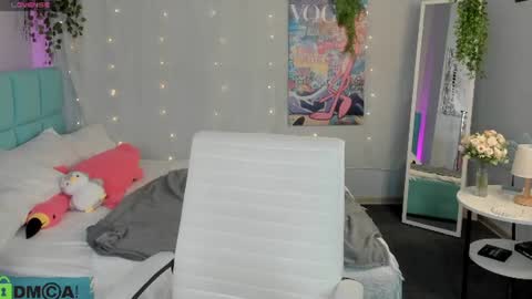 Milena online show from June 2026 02:58:02 AM