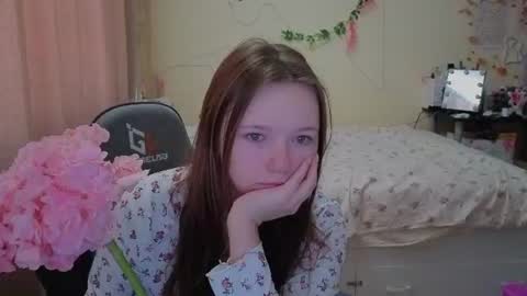 Milena online show from June 2026 03:00:01 AM