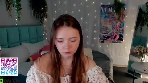 Milena online show from July 2026 07:23:02 AM