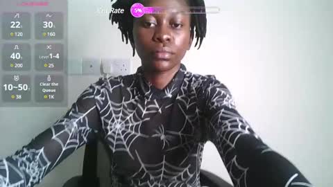 Snapshot of booty_queen001 chatting on December 2024 04:35:02 AM Heather online show from December 2024 04:35:02 AM