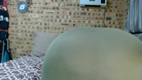 bootytwerkxxx online show from June 2026 05:15:02 PM