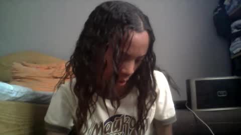 Snapshot of boozyart chatting on October 2025 11:03:01 AM boozyArt online show from October 2025 11:03:01 AM