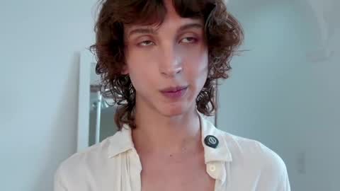 Snapshot of boream_ chatting on February 2025 04:30:02 PM Bream online show from February 2025 04:30:02 PM