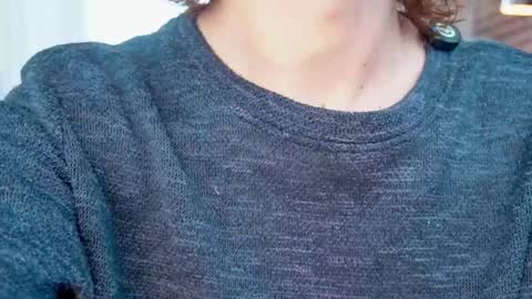 Snapshot of boream_ chatting on February 2025 10:18:02 PM Bream online show from February 2025 10:18:02 PM