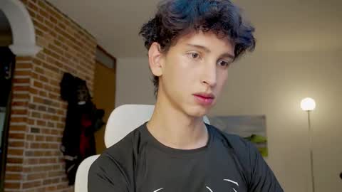 Snapshot of boream_ chatting on September 2025 10:37:01 AM Bream online show from September 2025 10:37:01 AM