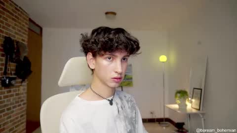 Snapshot of boream_ chatting on October 2025 12:02:02 PM Bream online show from October 2025 12:02:02 PM