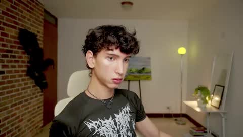 Snapshot of boream_ chatting on October 2025 10:23:02 AM Bream online show from October 2025 10:23:02 AM