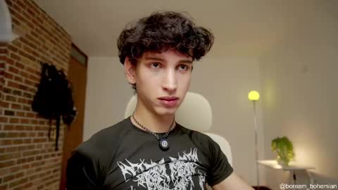 Snapshot of boream_ chatting on October 2025 11:11:01 AM Bream online show from October 2025 11:11:01 AM