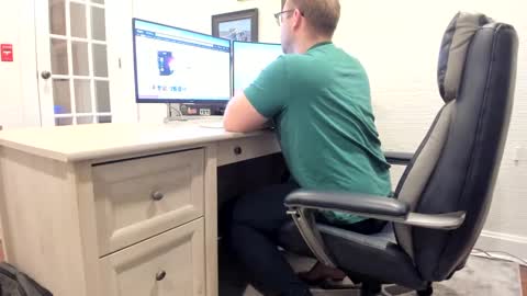 Snapshot of boredhorndog chatting on January 2025 11:13:01 PM Boredhorndog online show from January 2025 11:13:01 PM