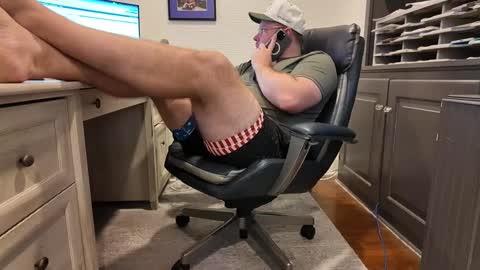 Snapshot of boredhorndog chatting on September 2025 04:30:01 PM Boredhorndog online show from September 2025 04:30:01 PM